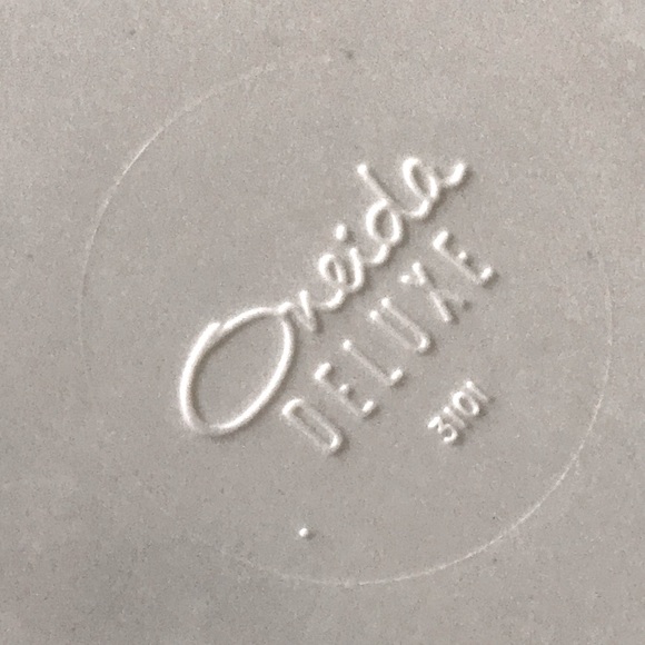 Holly Hobbie Children’s Plate - Picture 4 of 4